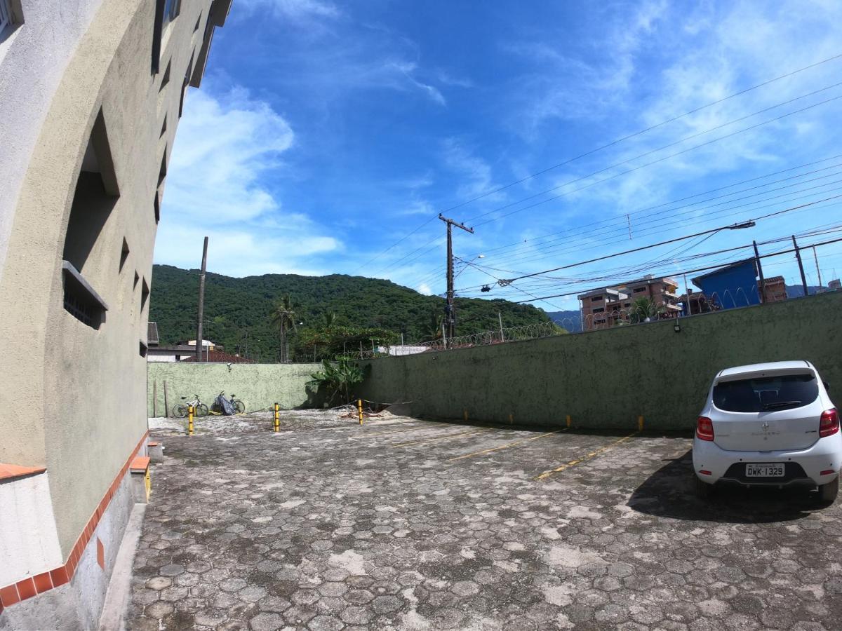 Apto Pertinho Da Praia - Lindo E Equipado! Internet 400Mb E 3 Tvs - Completo! Tv A Cabo Ubatuba Luaran gambar